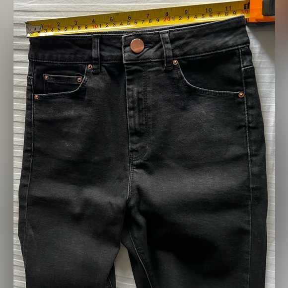 2/$25❤️ASOS Black Mid-rise Ripped Knee Denim Jeans - Picture 6 of 8